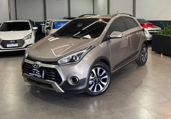 HYUNDAI HB20X 1.6 16V PREMIUM FLEX 4P AUTOMÁTICO